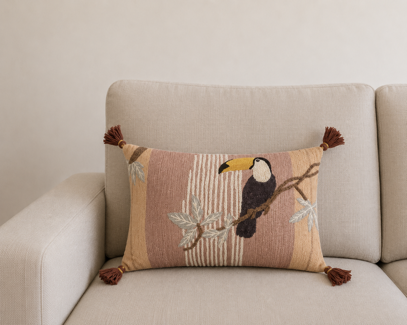 Seroise Tropical Toucan Cushion - Sierkussen met Kwastjes